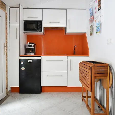 Casita De Piedra En El Centro De Tatil Evi Cambados